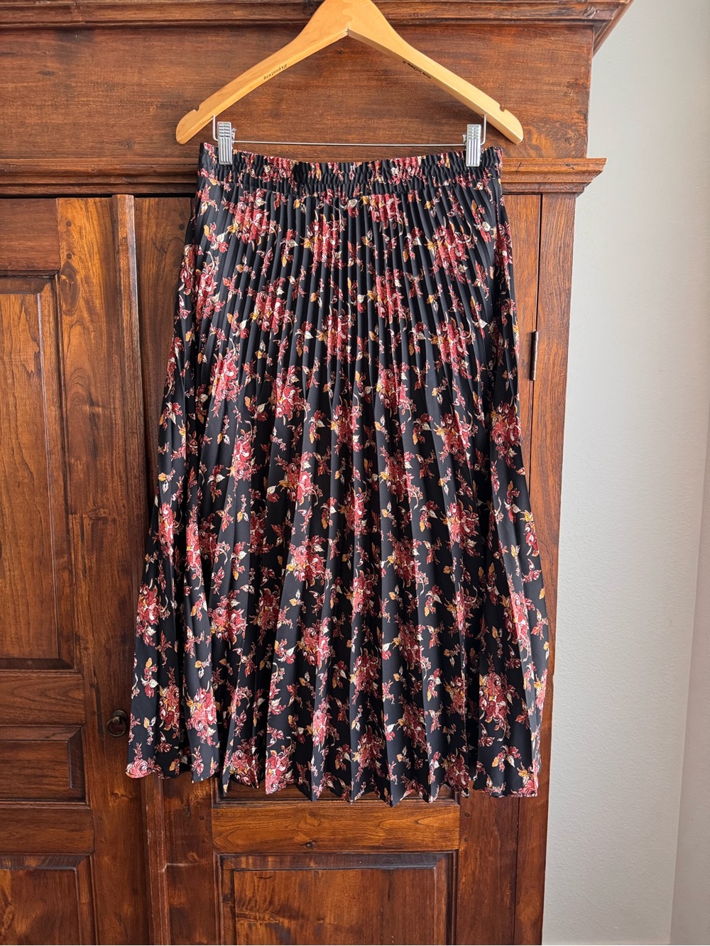 Max Studio Pleated Floral Midi Skirt
